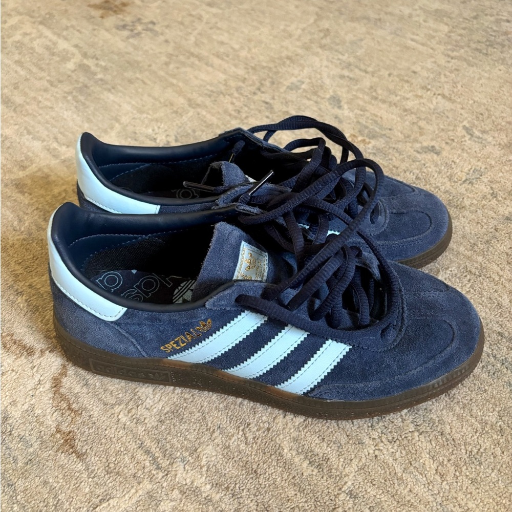 Navy adidas gazelle spezial